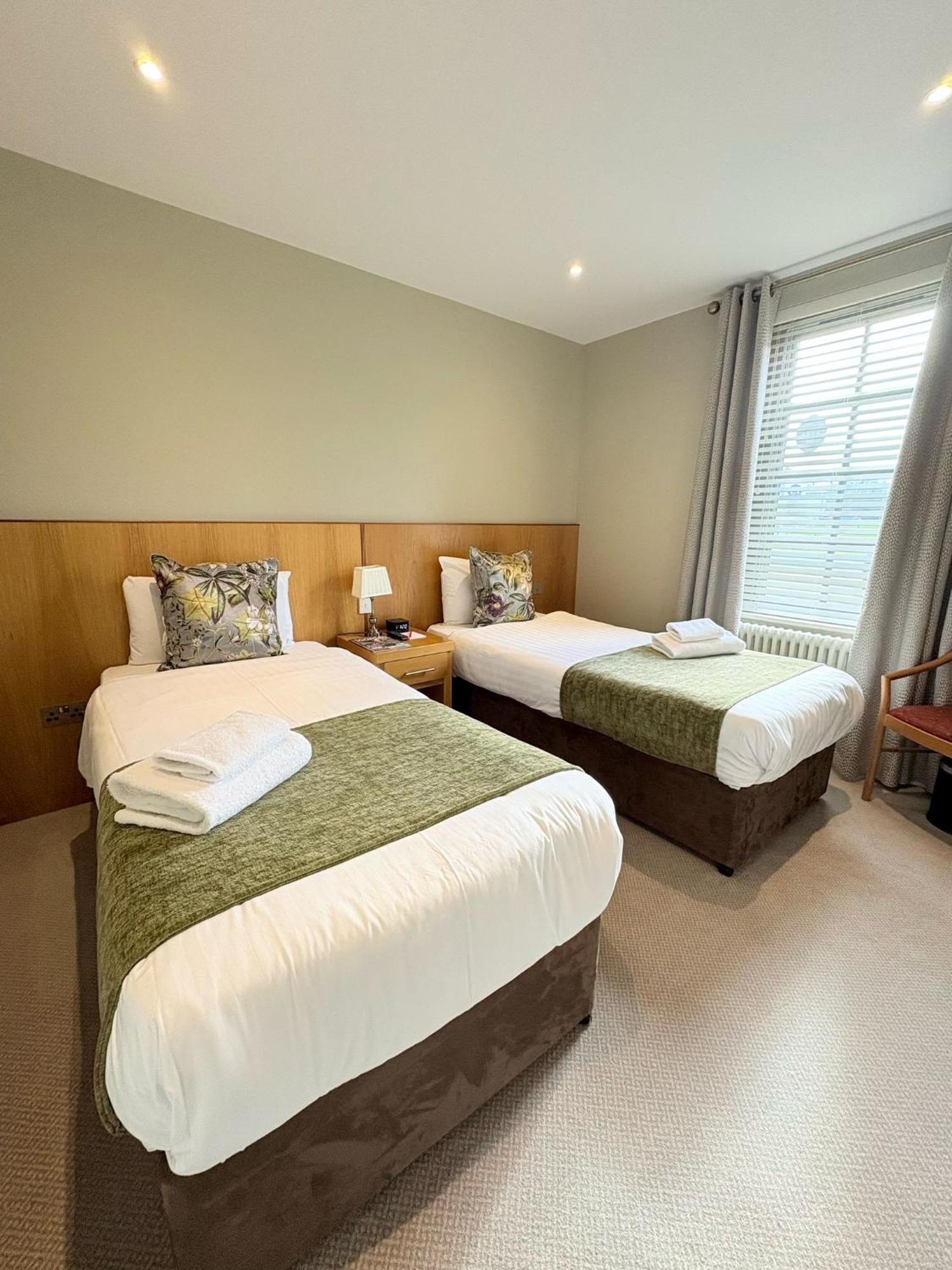 Lodge At Lough Erne Enniskillen Bagian luar foto